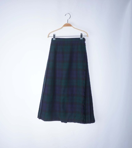 Glen isla wrap skirt(24 &amp; Scotland made)
