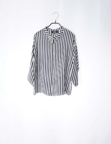 LE MONT S&#039;Michel pure silk blouse