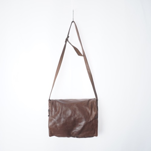 systemabroe leather bag