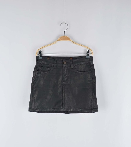 Notify skirt(28 &amp; Italy made)